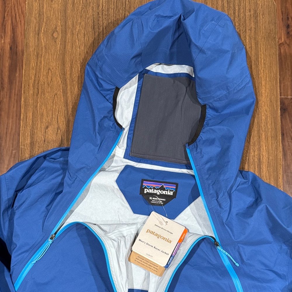 Patagonia wind breaker blue Raincoat